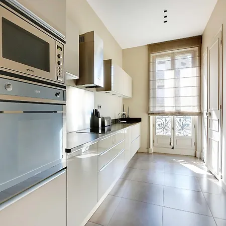 Elegant Aprt- 2bdr 4p Close To The Champs Elysees Apartamento